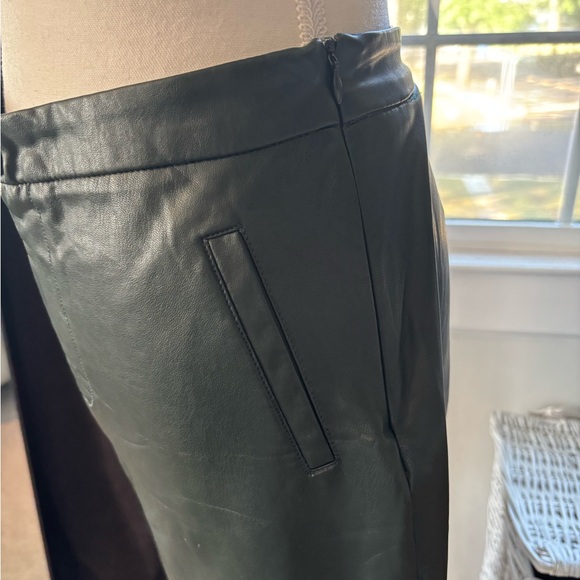 NWOT !! Green Faux Leather Pants - Picture 7 of 9
